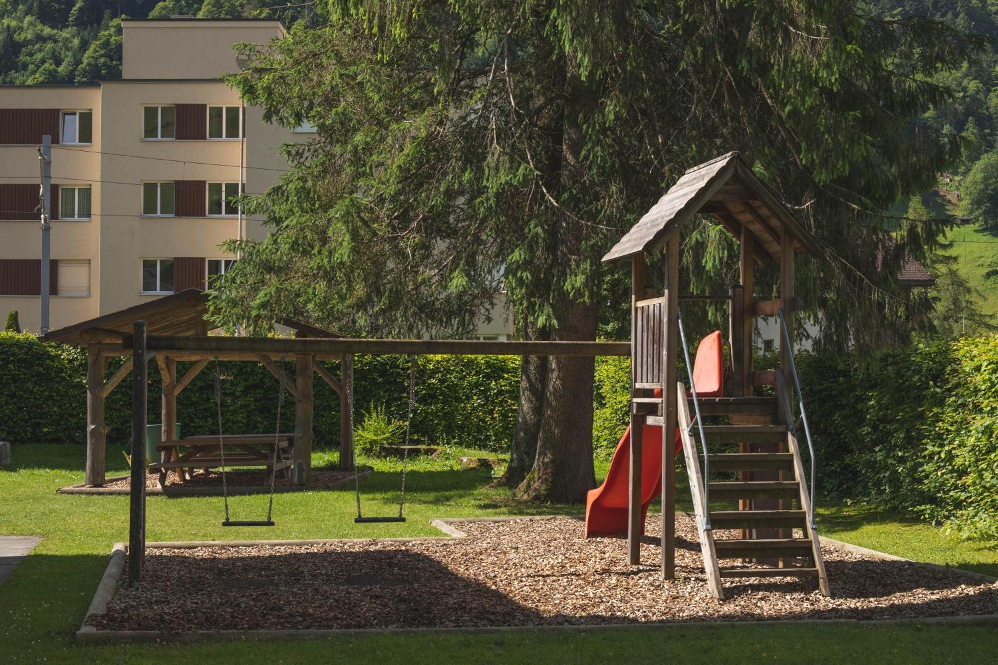 Engelberg Youth Hostel エクステリア 写真